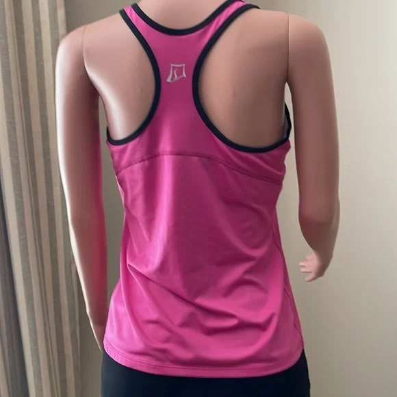 Tank top by Skirt Sports. Size large - Picture 2 of 5
